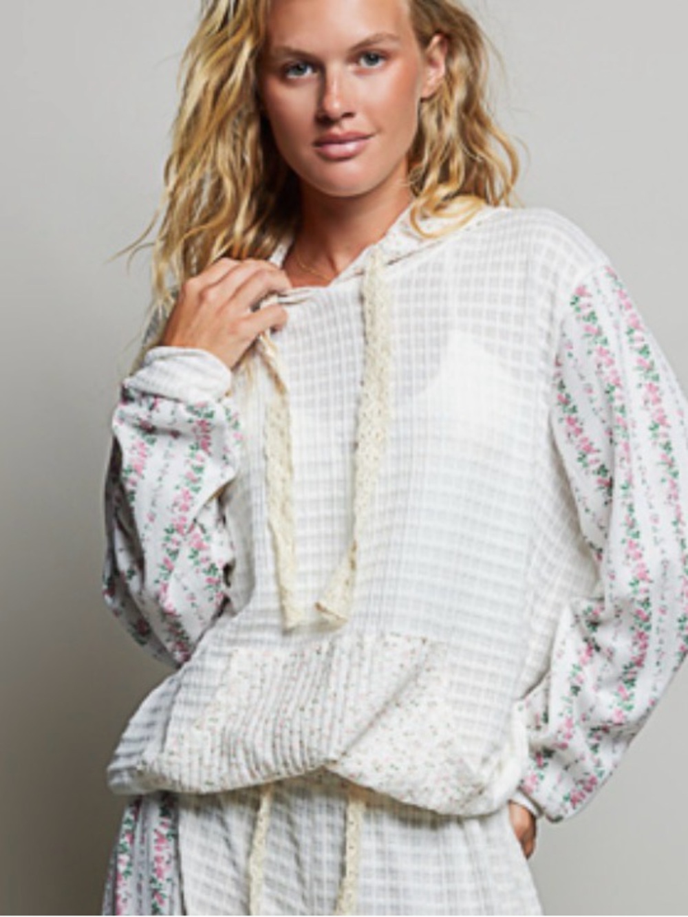 POL Cream Floral Waffle-Knit Hoodie - Picture 5 of 6